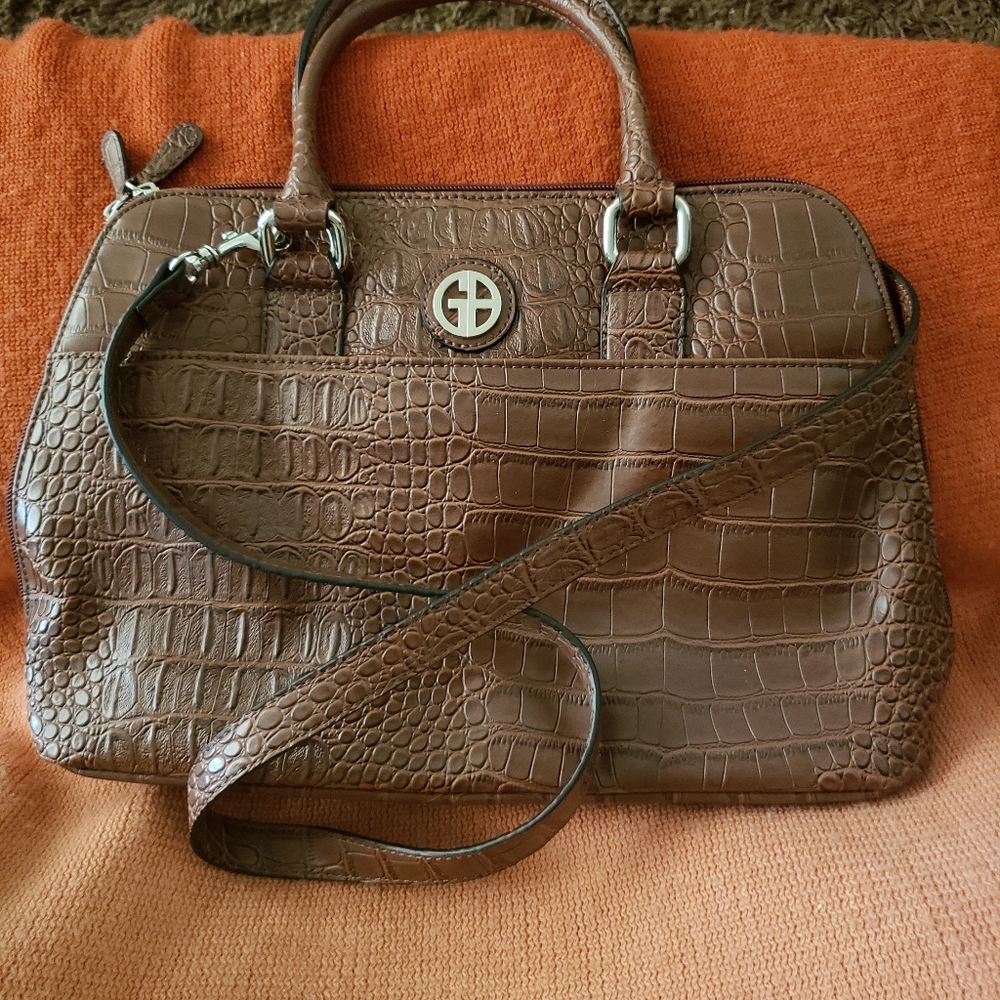 Gianna Bernini faux crocodile handbag